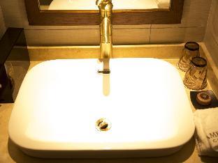 james joyce coffetel qingdao liuting international airport