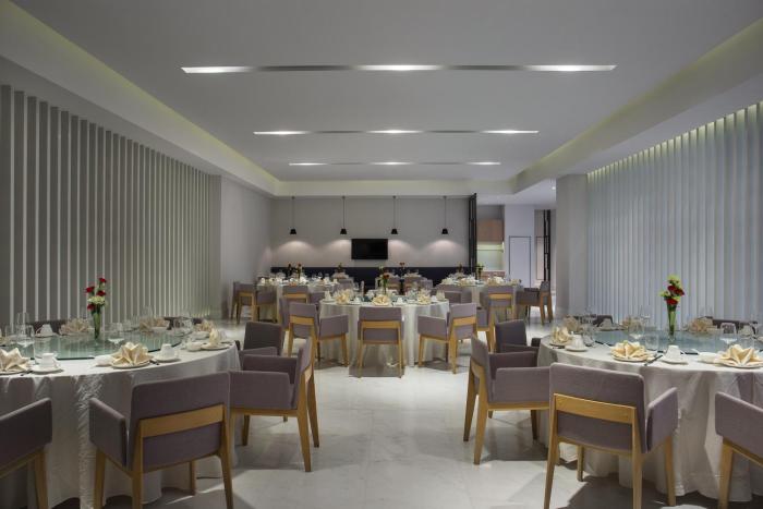 sanya phoenix airport hotel