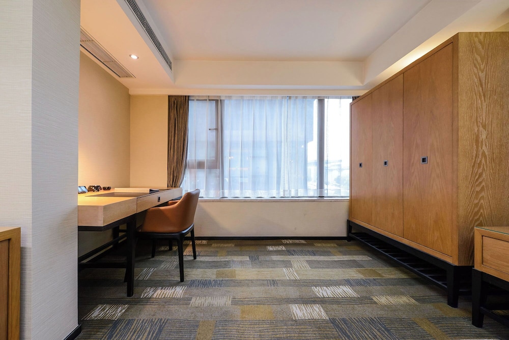 chongqing just inn hotel