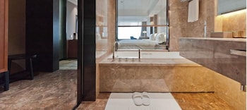 chongqing just inn hotel