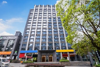 chongqing just inn hotel