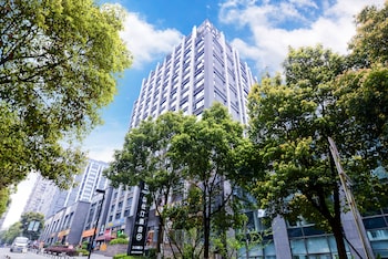 chongqing just inn hotel