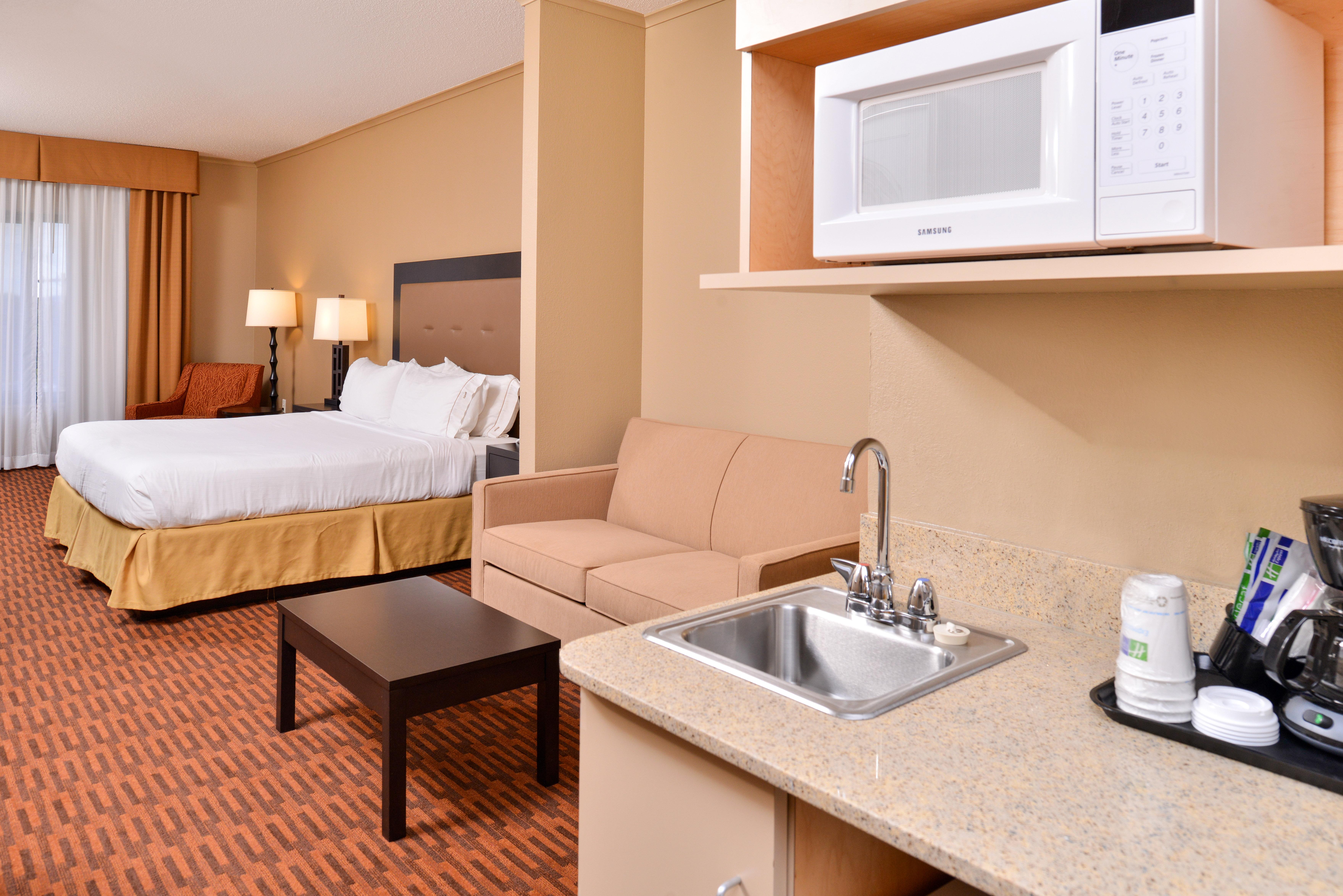 holiday inn express breezewood by ihg