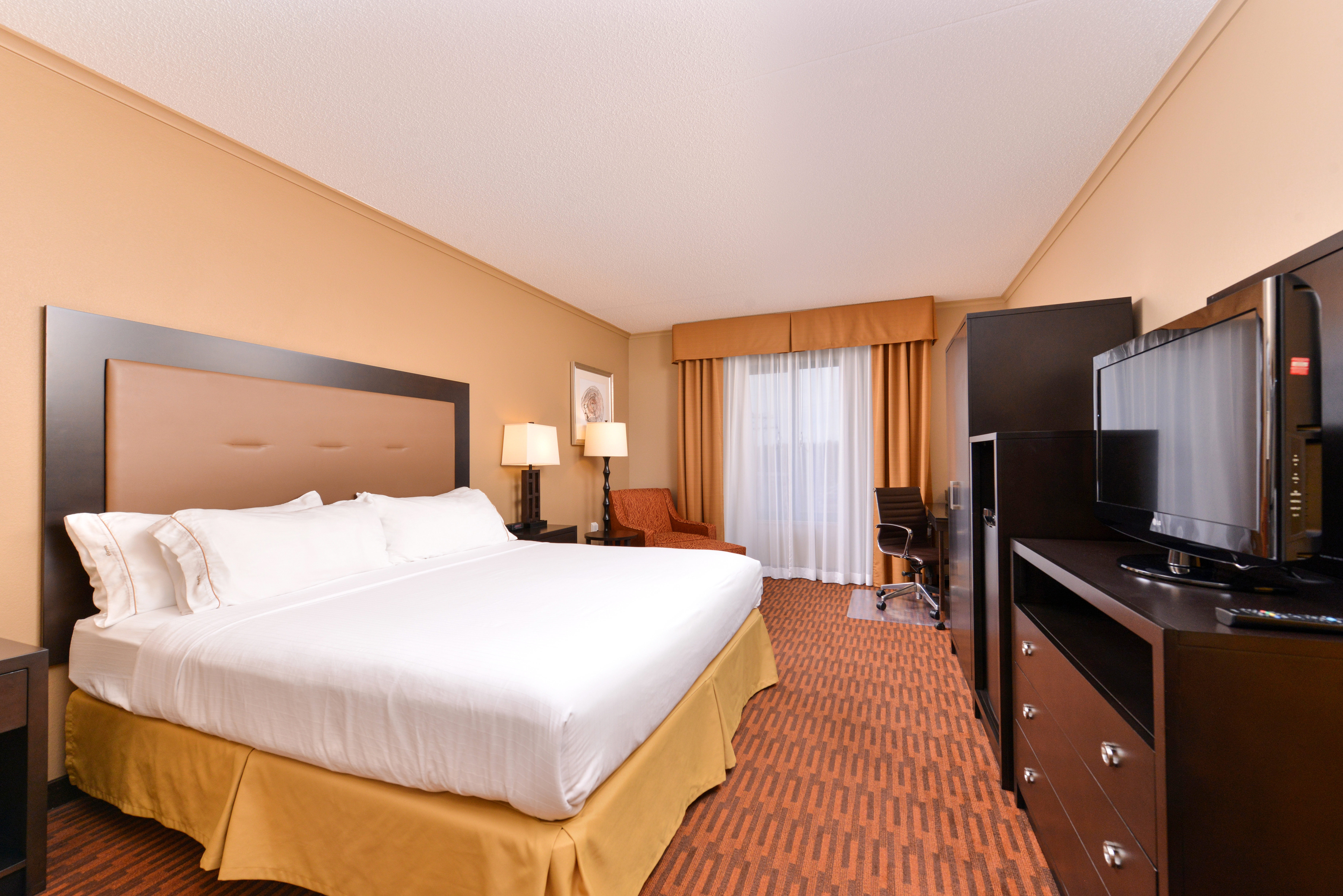 holiday inn express breezewood by ihg