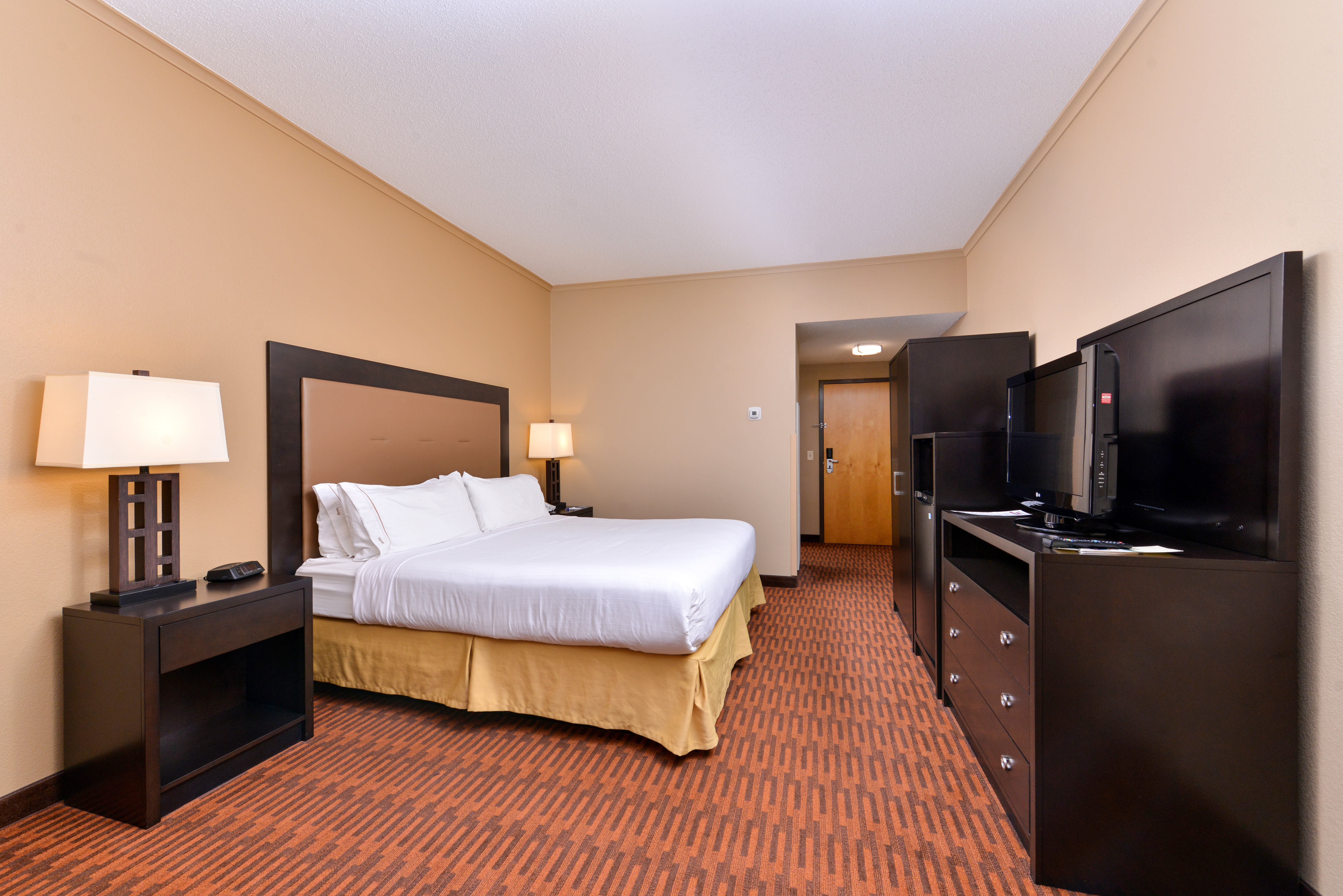 holiday inn express breezewood by ihg