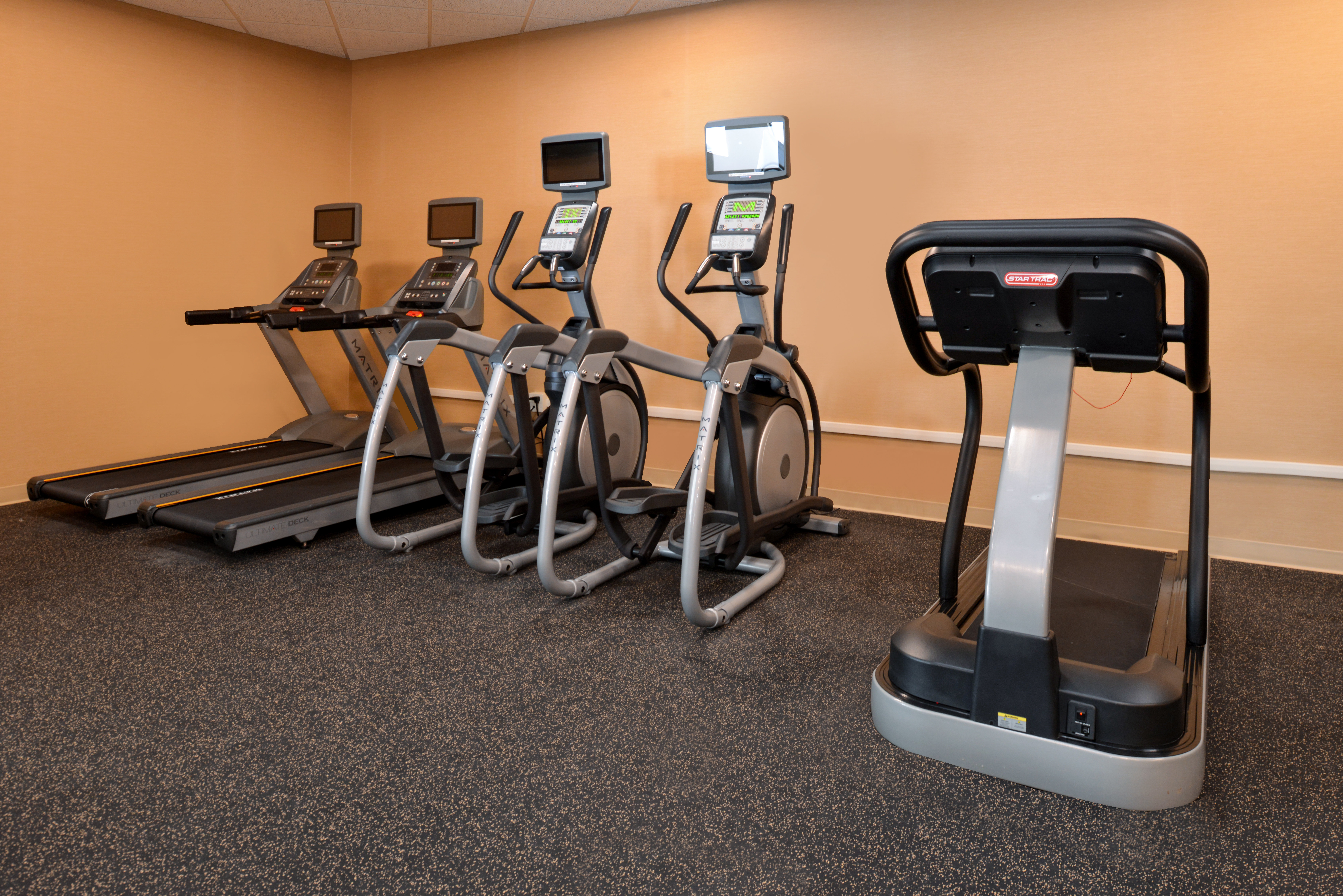 holiday inn express breezewood by ihg