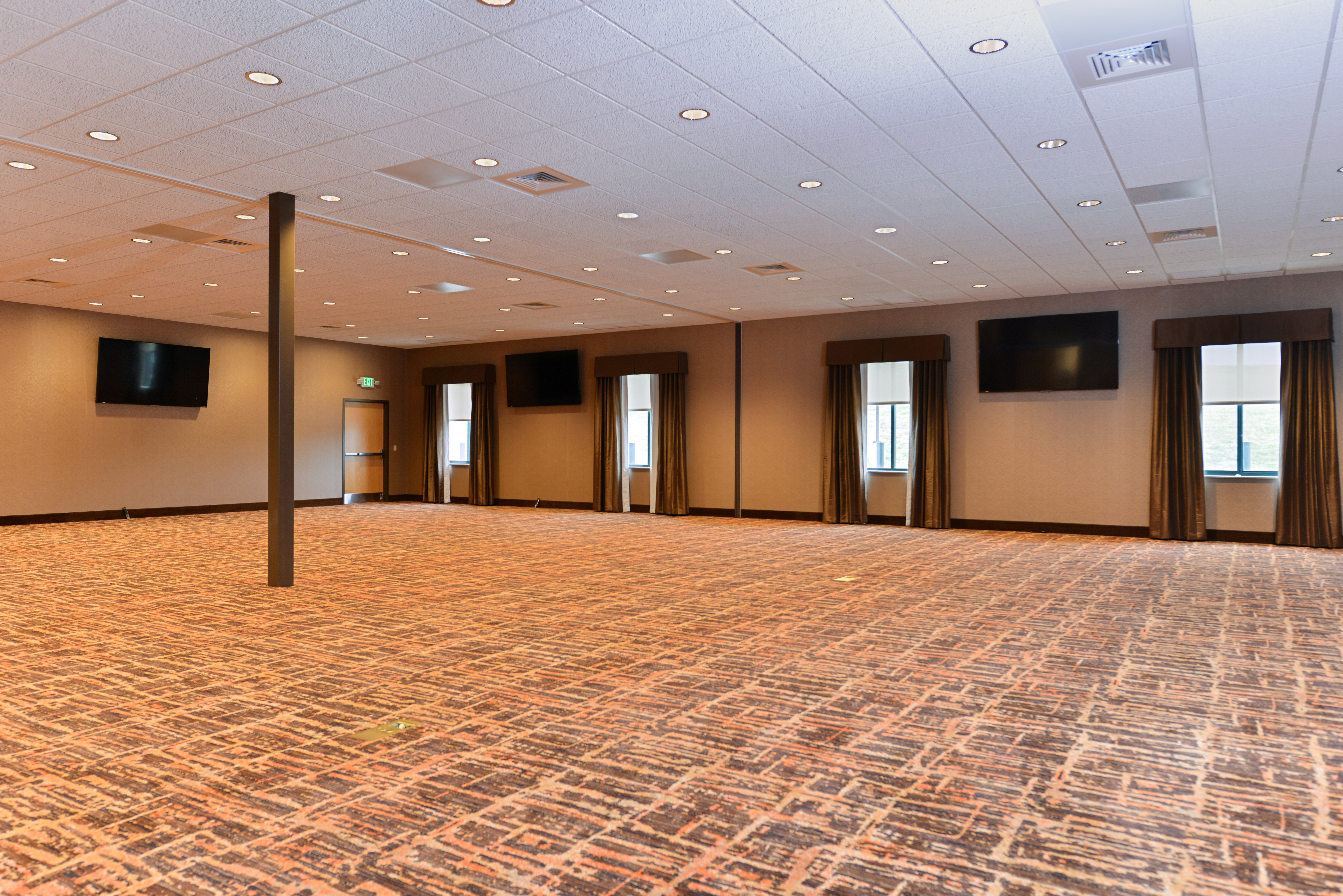 holiday inn express breezewood by ihg