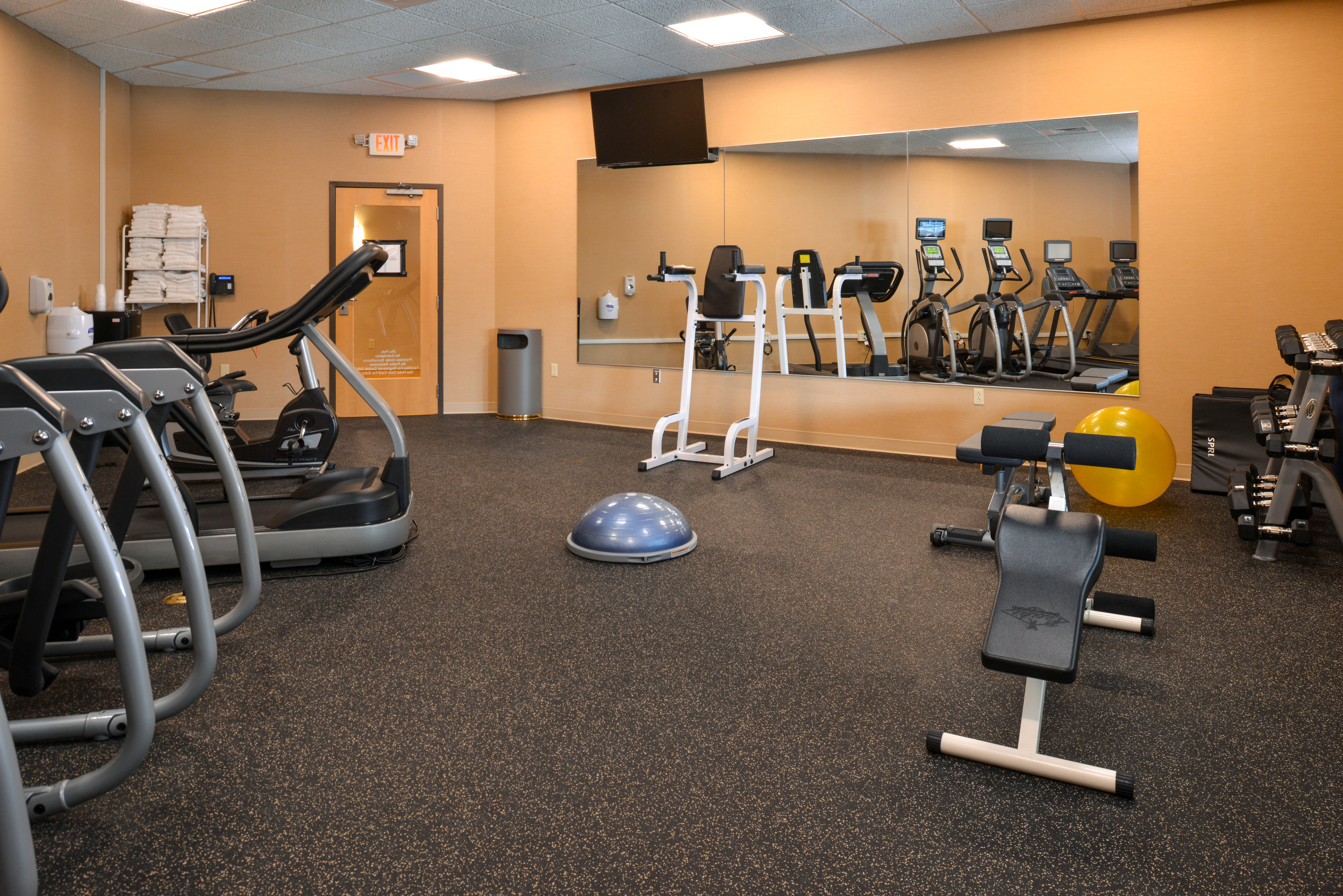 holiday inn express breezewood by ihg