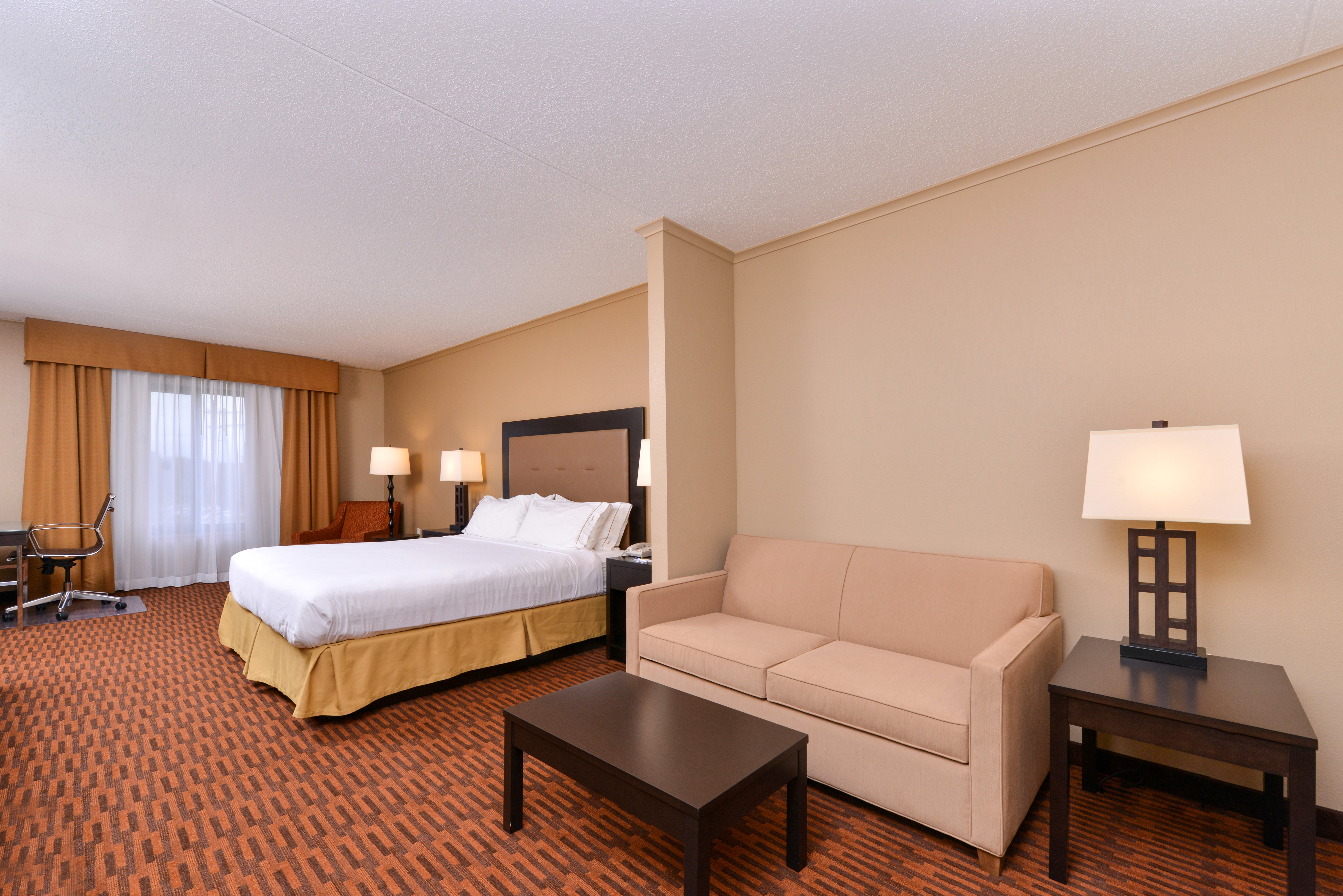 holiday inn express breezewood by ihg