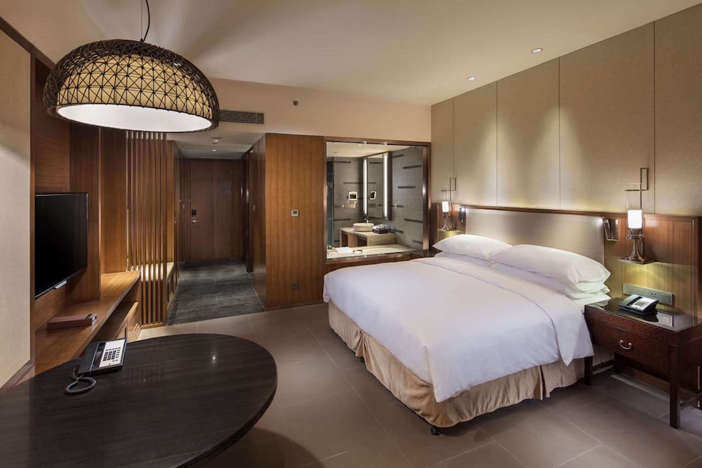 hilton huizhou longmen resort