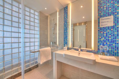 holiday inn express hangzhou gongshu by ihg