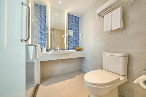holiday inn express hangzhou gongshu by ihg