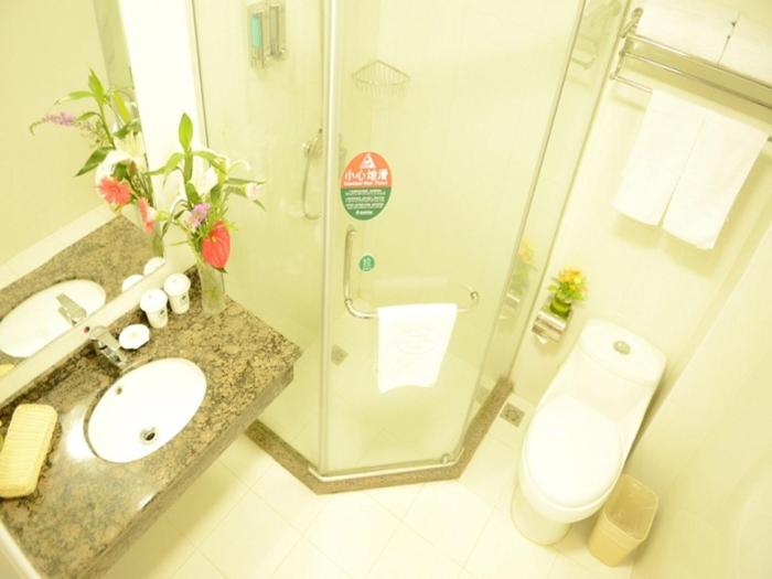 greentree inn waigaoqiao free trade express