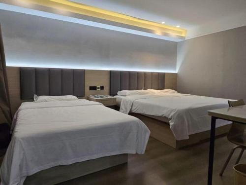 vatica tianjin jinghai bus station home world plaza hotel