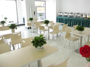 vatica tianjin jinghai bus station home world plaza hotel