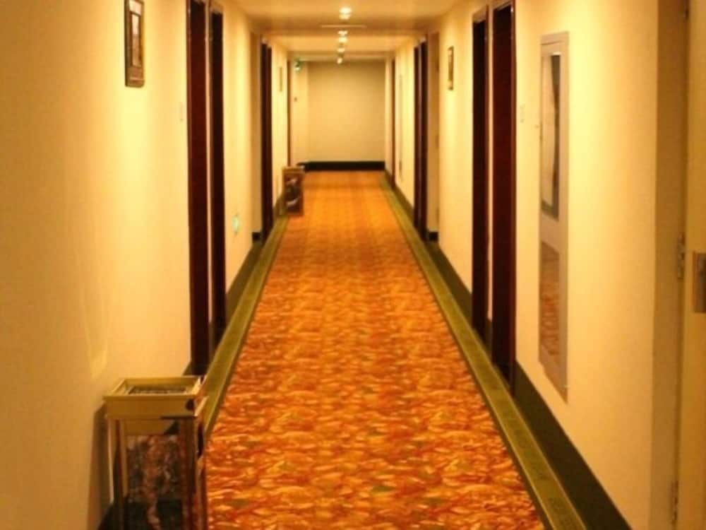 greentree inn tianjin jinnan shuanglin metro station express hotel