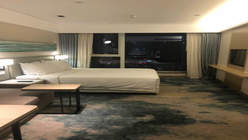 holiday inn hangzhou gongshu by ihg