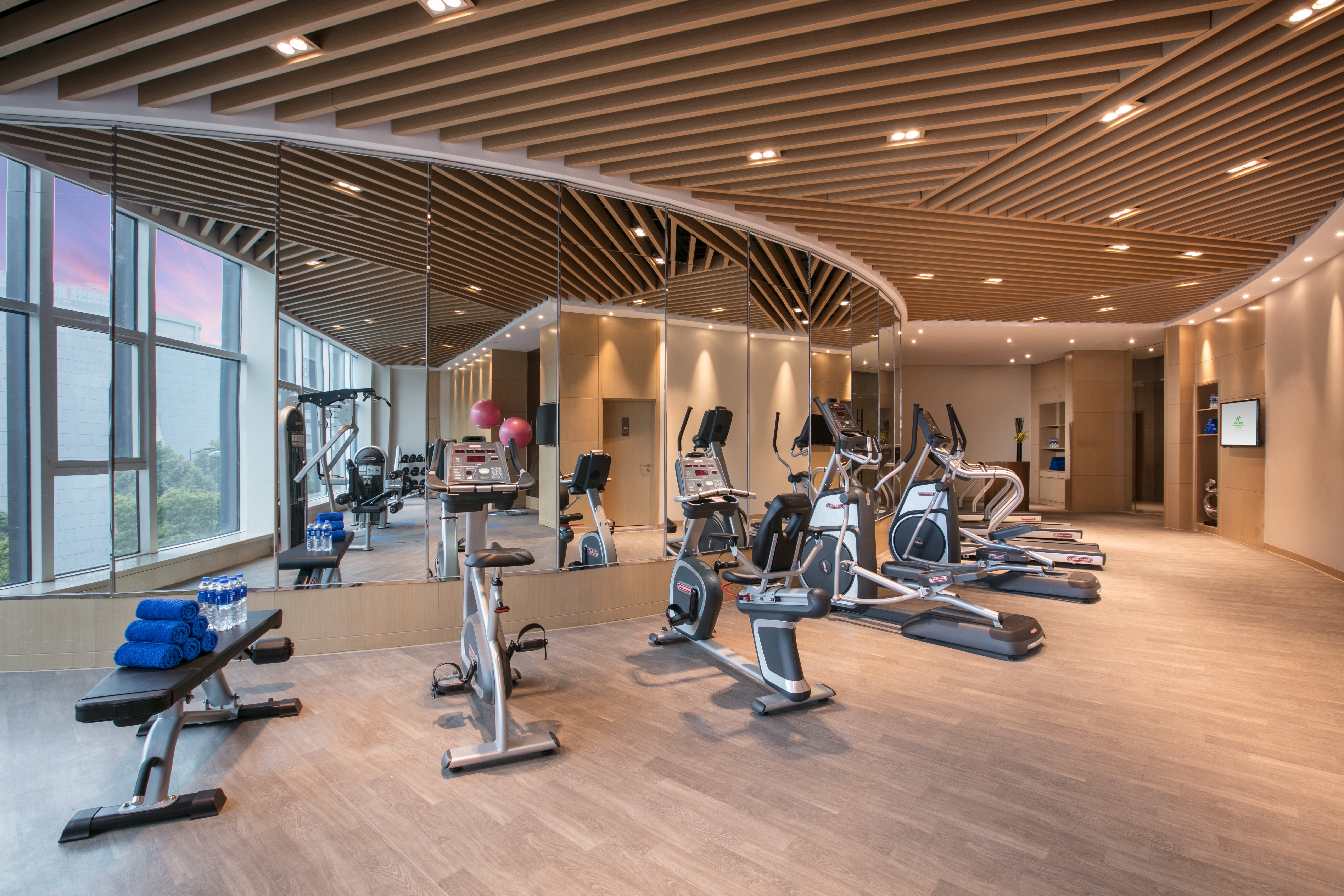 holiday inn hangzhou gongshu by ihg