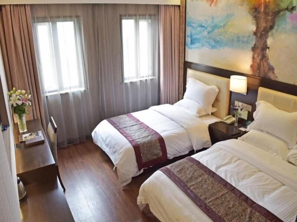 greentree inn changzhou dinosaur park global harbor express hotel