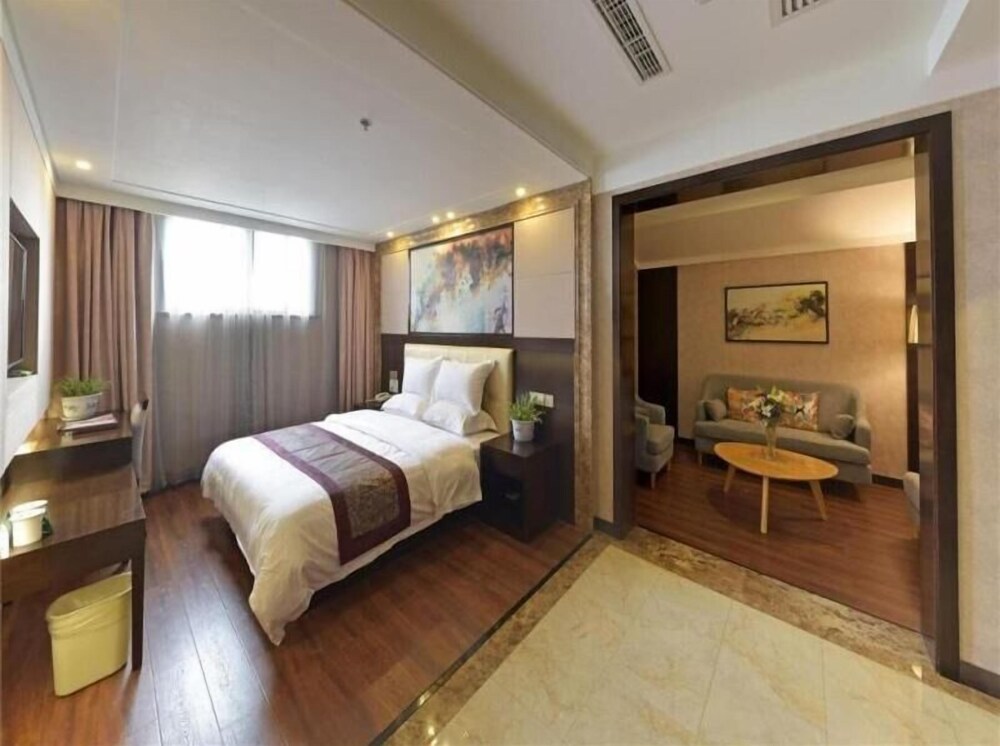 greentree inn changzhou dinosaur park global harbor express hotel