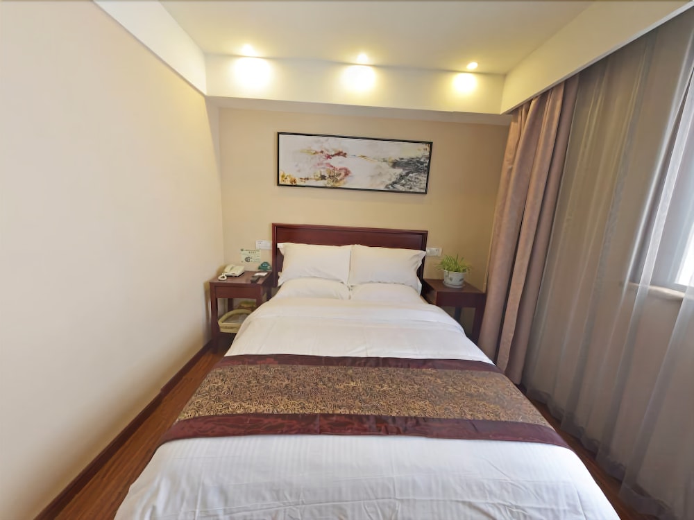 greentree inn changzhou dinosaur park global harbor express hotel