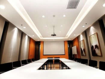 jinjiang inn baoqou salaqi railway station