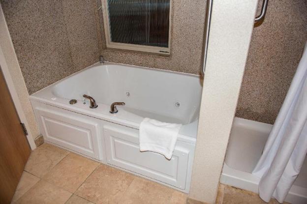 hampton inn and suites bremerton