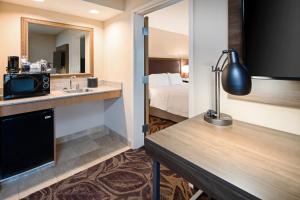 hampton inn and suites bremerton
