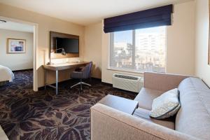 hampton inn and suites bremerton
