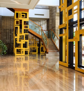 vilu reef international hotel