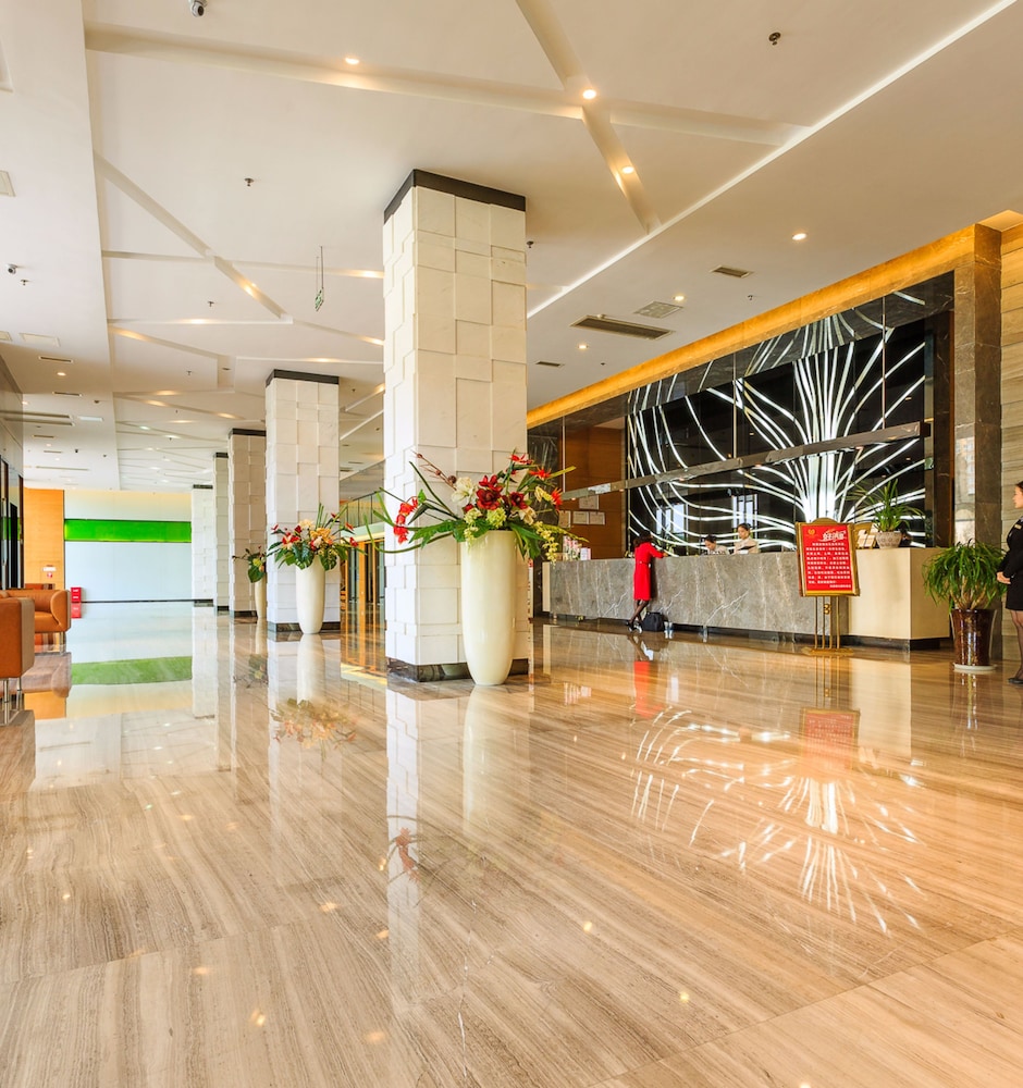 vilu reef international hotel