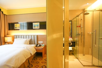 vilu reef international hotel