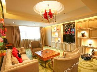 vilu reef international hotel