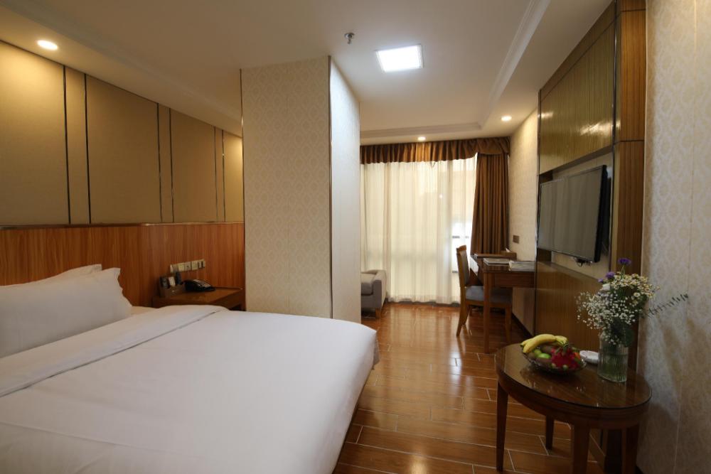 guangzhou compass hotel