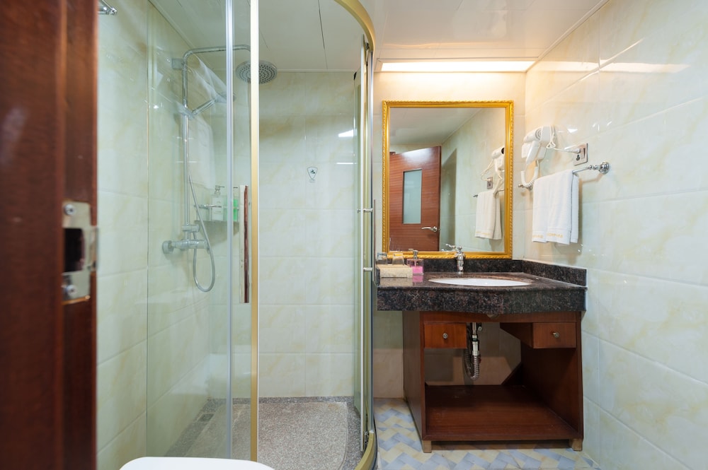 guangzhou compass hotel