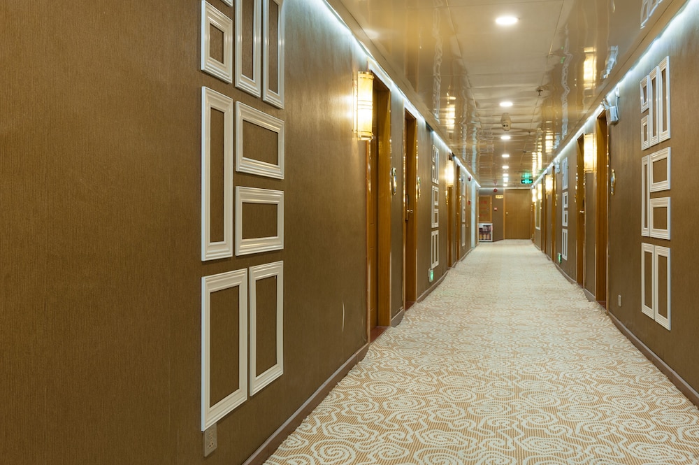guangzhou compass hotel
