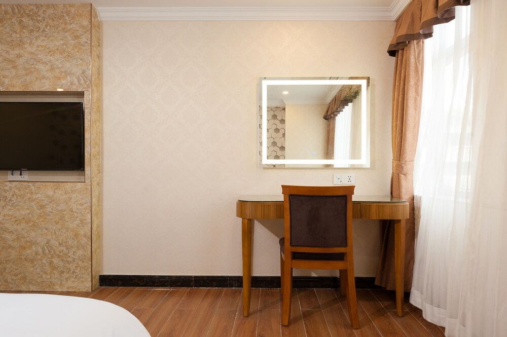 guangzhou compass hotel