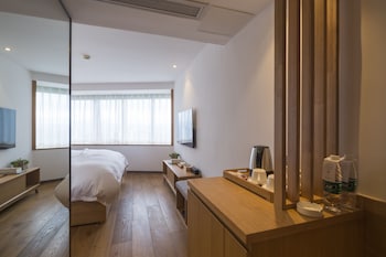 chongqing white cloud boutique hotel
