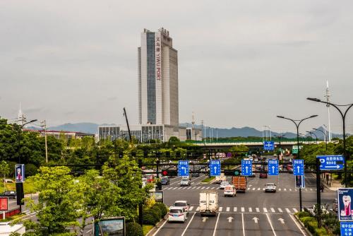 yiwu baide theme hotel