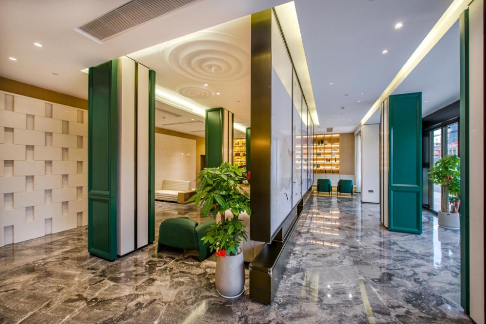yiwu baide theme hotel
