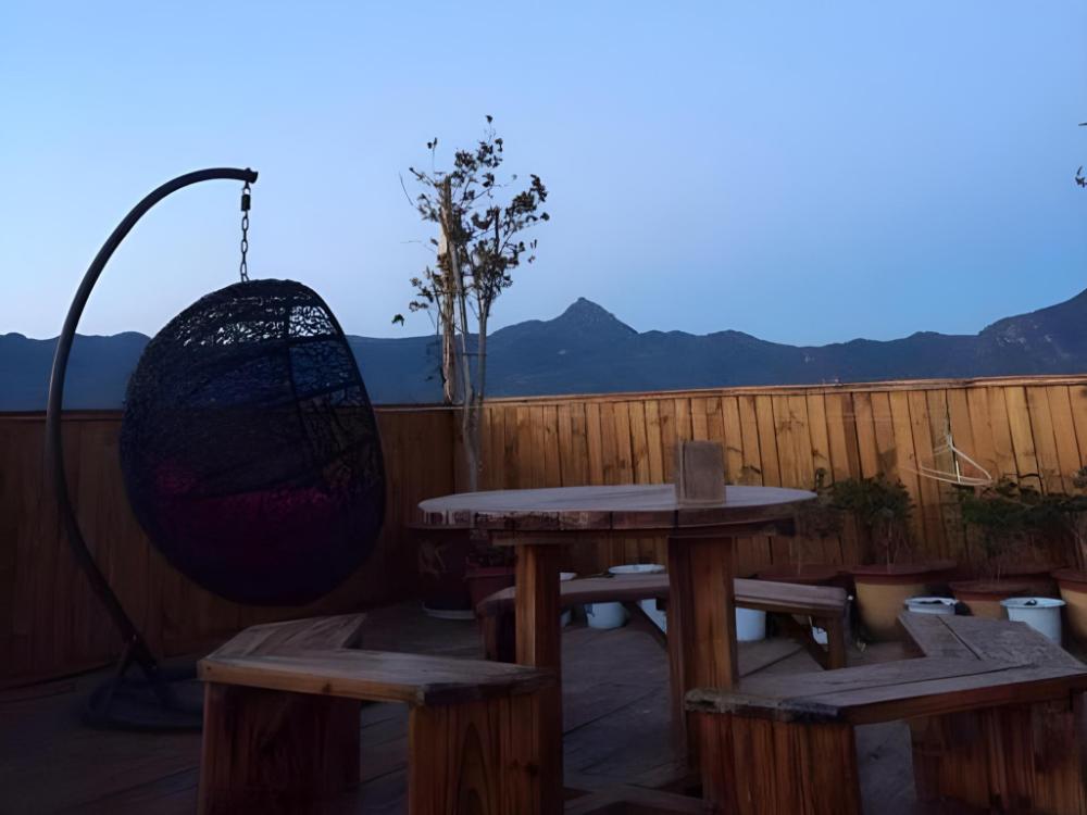 lijiang peach hostel