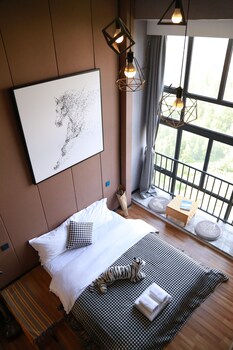 lavendar apartment chimelong branch