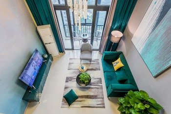 lavendar apartment chimelong branch