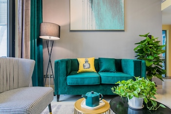lavendar apartment chimelong branch