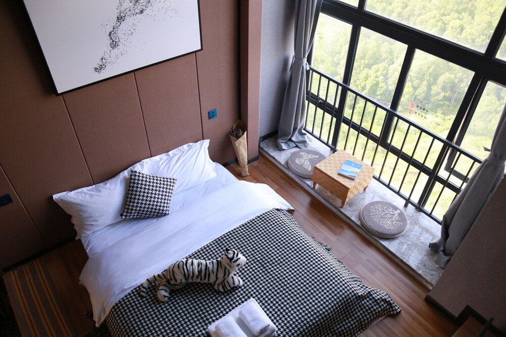 lavendar apartment chimelong branch