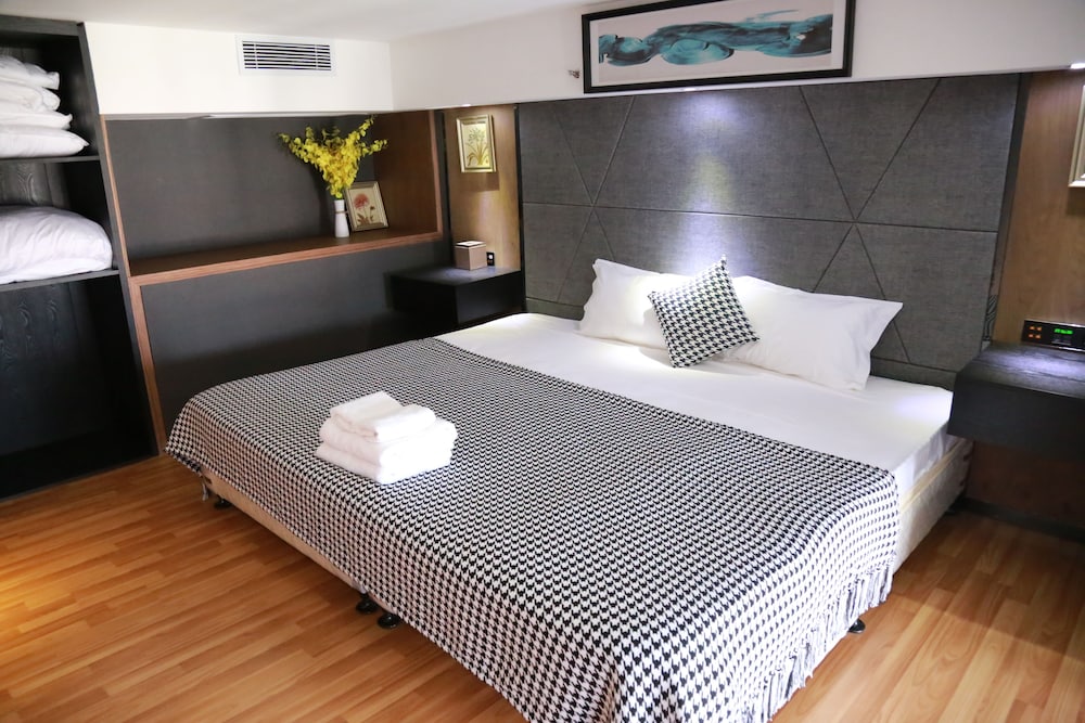 lavendar apartment chimelong branch