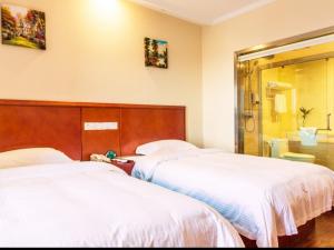 greentree inn wuxi jiangyin huashi avenue huaxi village hotel