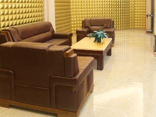 Greentree Alliance Disneyland North Gate,No.6180,Chuanzhou Road,Pudong New District,Shangha,3 star