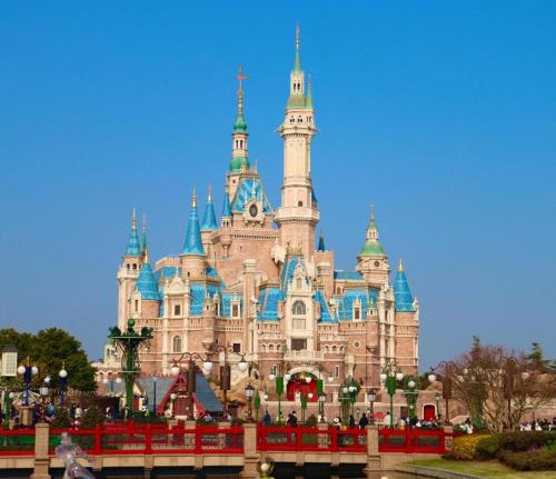 greentree alliance disneyland north gate