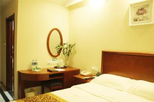 greentree inn north weihai station north international bathing beach hotel